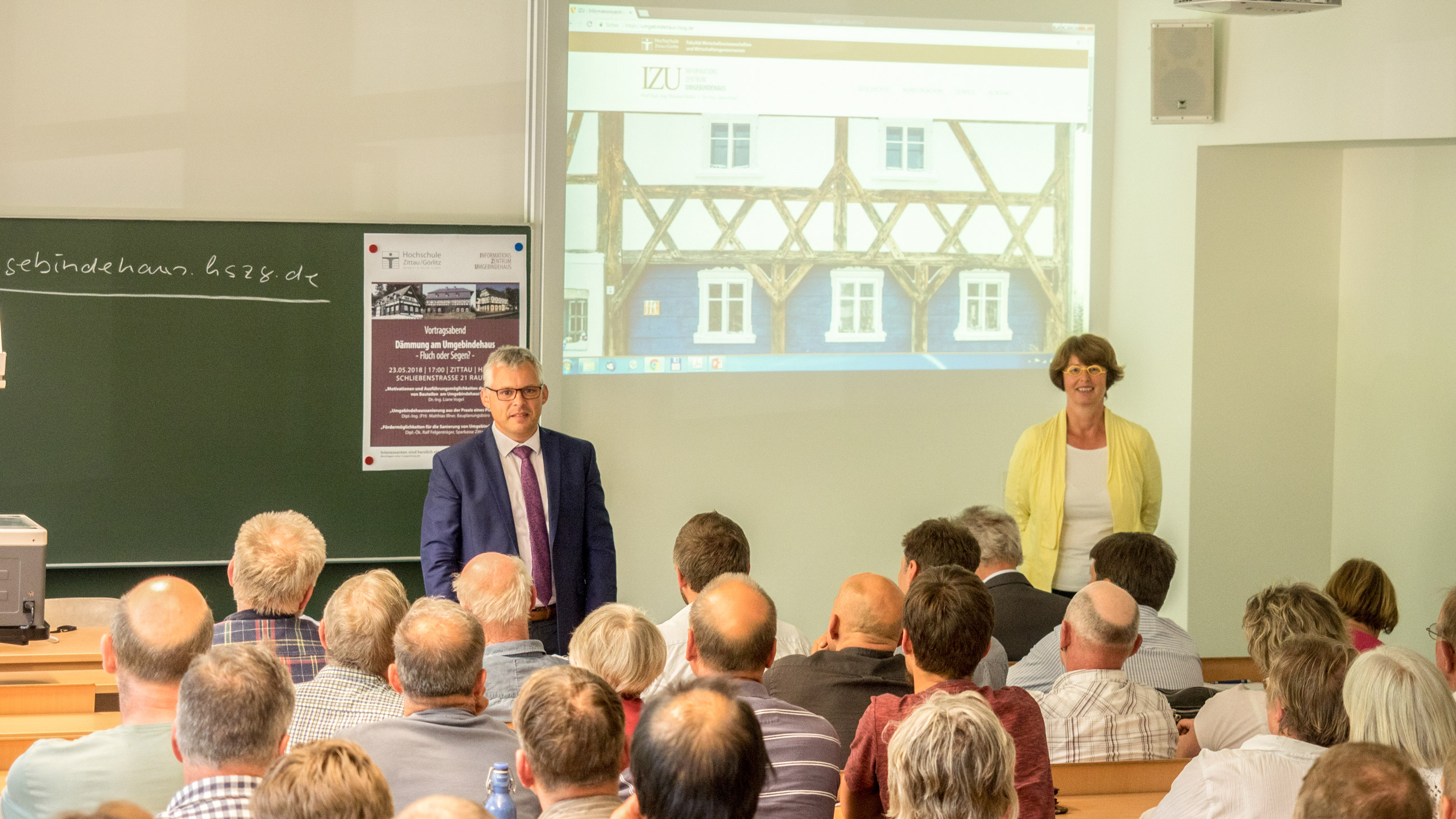 Prof. Thomas Worbs und Dr.-Ing. Liane Vogel eröffnen den Vortragsabend Prof. Thomas Worbs und Dr.-Ing. Liane Vogel eröffnen den Vortragsabend