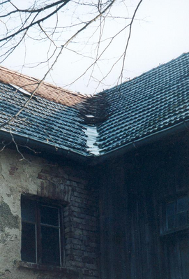 Bild 19: Undichte Dachhaut an der Kehle zweier Dachflächen