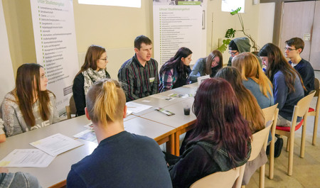 Hochschule Zittau/ Görlitz beim trinationalen Jugendparlament in St.Marienthal